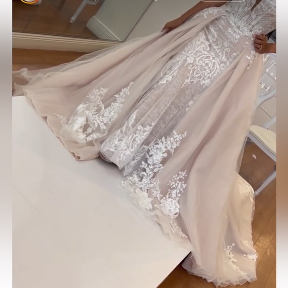 ELYSEE Detachable Bridal Overskirt - Picture 2 of 6